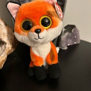 Ty Orange and White Fox Plush with Big Eyes “Meadow” NWT
